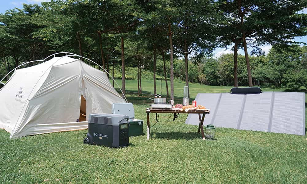 ECOFLOW's portable Solar panels used On Campings